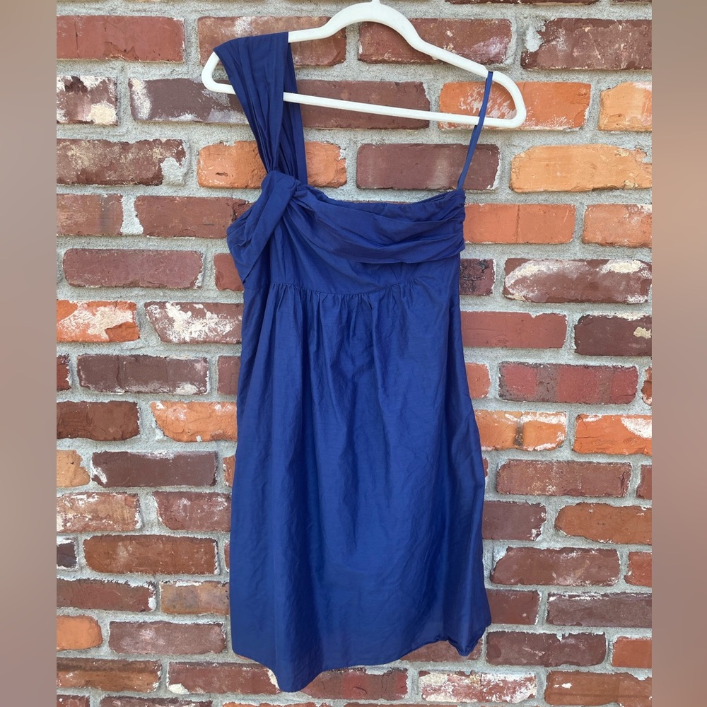EUC LOFT One-Shoulder Knot Detail Dress